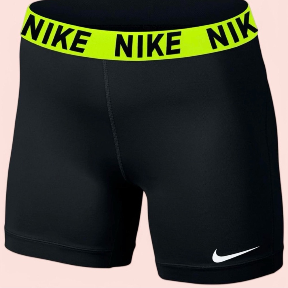 Nike Women's Black Performance Shorts - Picture 4 of 7